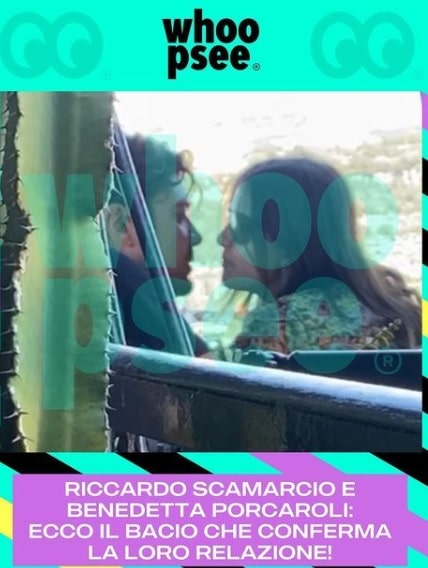 Il bacio di Riccardo Scamarcio e Benedetta Porcaroli