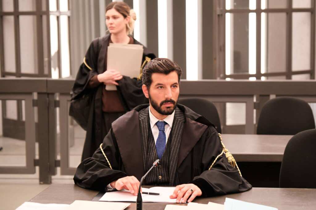 Il processo - Francesco Scianna con l'attrice Vittoria Puccini / Foto: TPi