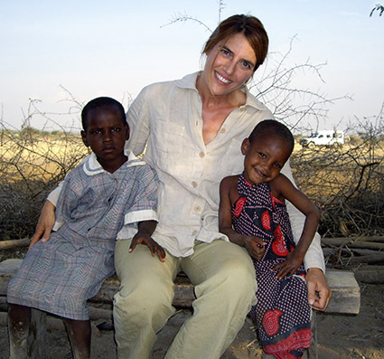 Sveva in Kenia per un reportage /Foto: YouTube