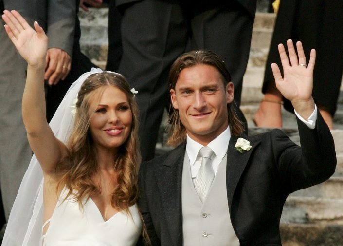 Ilary Blasi e Francesco Totti nel giorno del loro matrimonio
