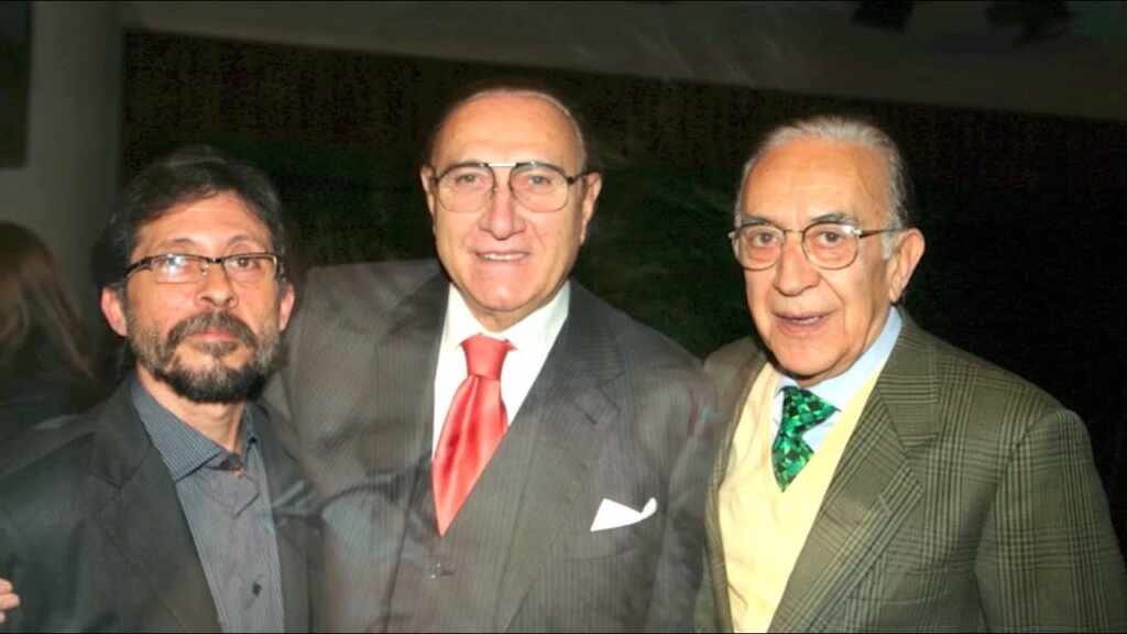 Tuccio Musumeci e Pippo Baudo (al centro) negli anni Settanta Foto YouTube