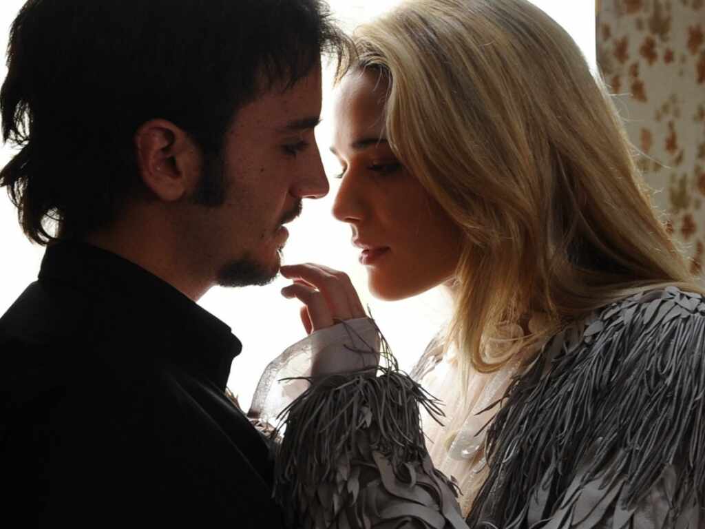 Iago Nicolas Vaporidis e Laura Chiatti in una scena del film Foto Movieplayer