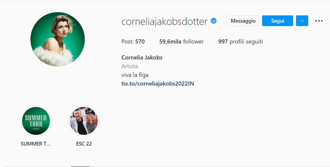 Cornelia Jakobs, cantante della Svezia all'Eurovision 2022, su Instagram ha cambiato la propria bio