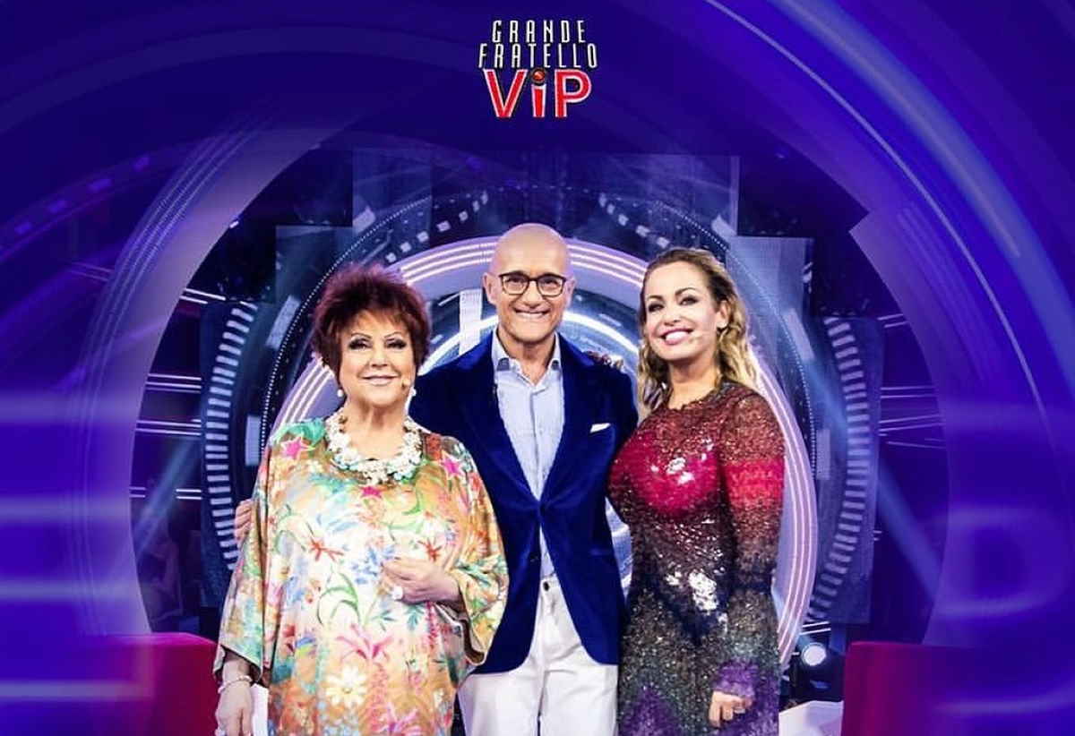 GF VIP, addio Alfonso Signorini, Sonia Bruganelli e Orietta Berti: nel 2023 nuovo conduttore